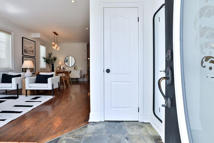 Property Photo: 39 Ferrier Avenue ON M4K 3H5