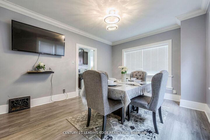 Photo de la propriété: 214 Aylmer Street ON K9J 3K4