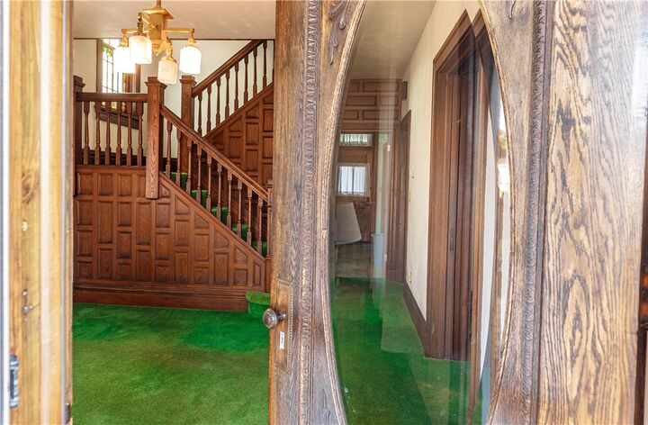 Property Photo:  400 Ridge Ave  PA 15627 