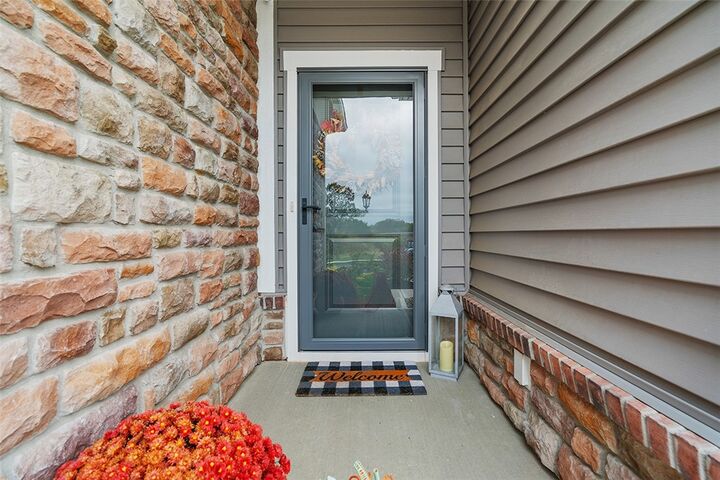 Property Photo: 4243 Hawthorn Dr PA 15129