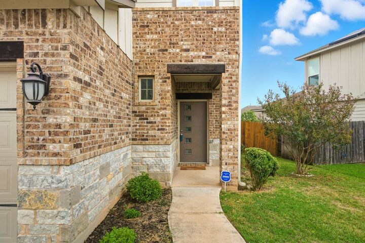 Property Photo: 8012 Izetta Lane TX 78744