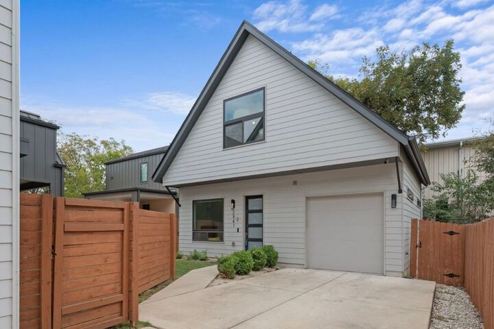 2941 E 14th Street 2  Austin TX 78702 photo