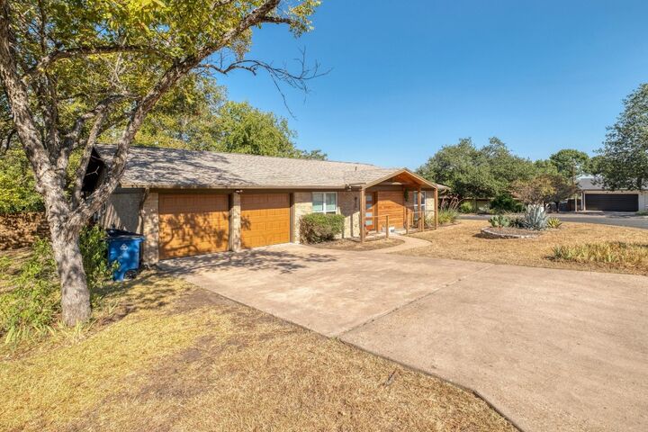 Property Photo: 600 Jetta Court TX 78753