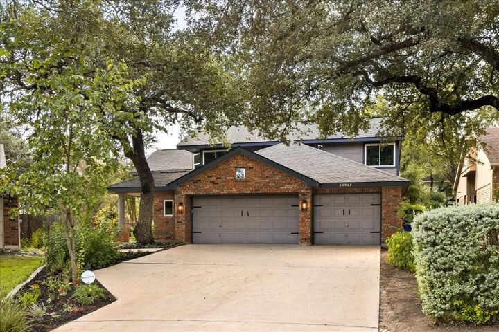 Property Photo: 10902 Wareham Court TX 78739