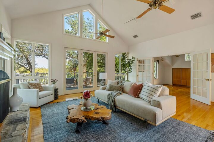 2629 Deerfoot Trail  Austin TX 78704 photo