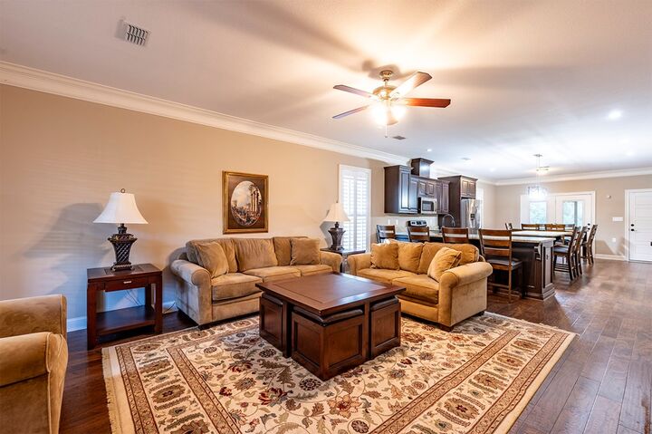 Property Photo: 1739 Arlington Park Cir GA 31701