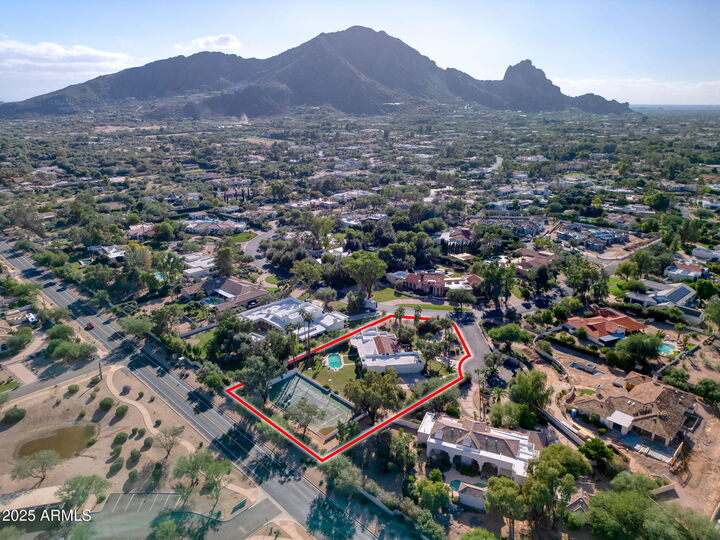 Property Photo: 6330 E Huntress Drive AZ 85253