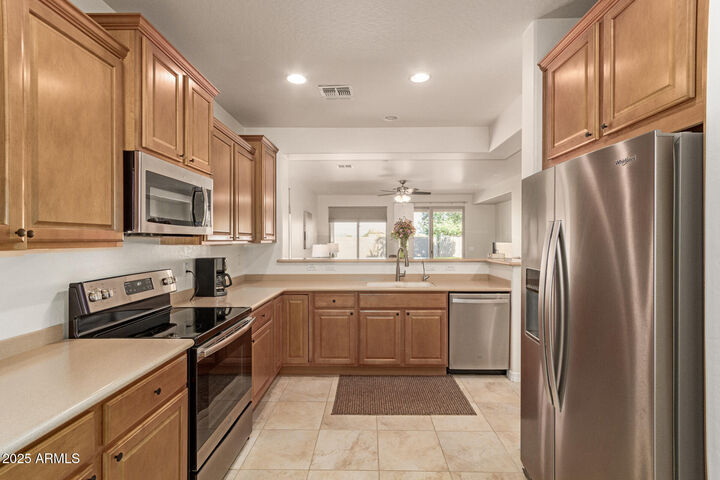 Property Photo:  676 W Twin Peaks Parkway  AZ 85143 