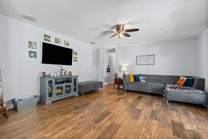 Property Photo: 9228 Hammock Road AL 36530