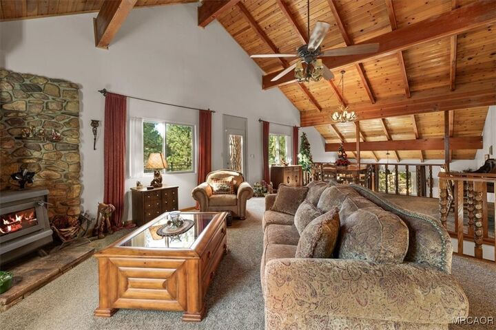Property Photo: 361 Sites Way CA 92314