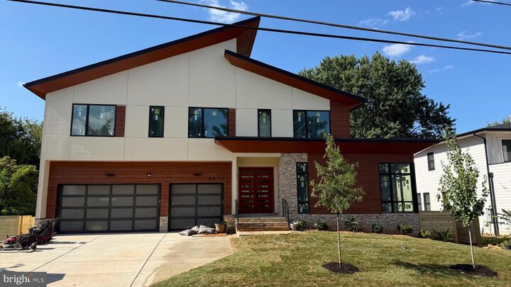 6816 Dean Drive  McLean VA 22101 photo