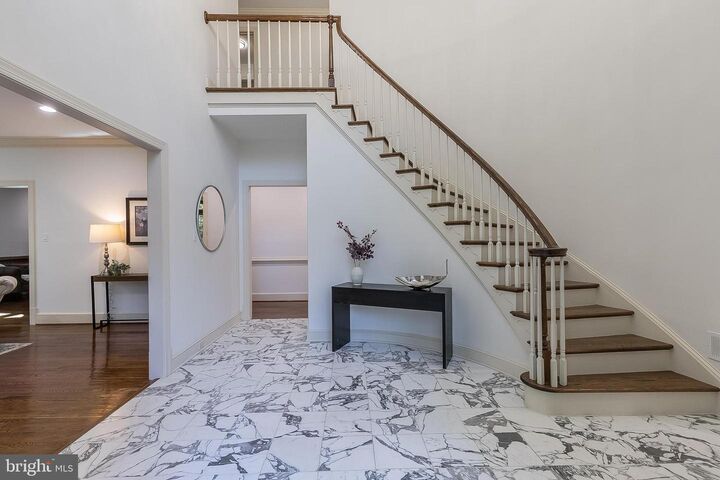 Property Photo: 2404 Oakmont Court VA 22124