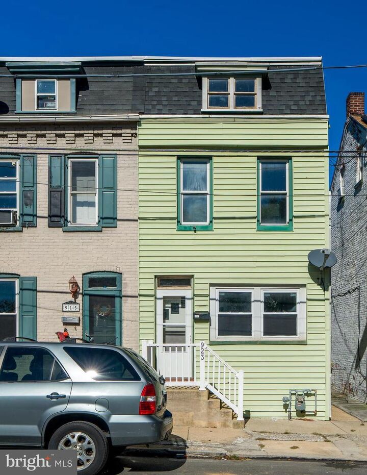 Property Photo: 923 Blunston Street PA 17512