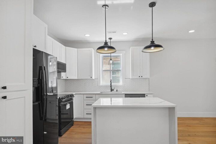 Property Photo: 1524 W Street SE 3 DC 20020