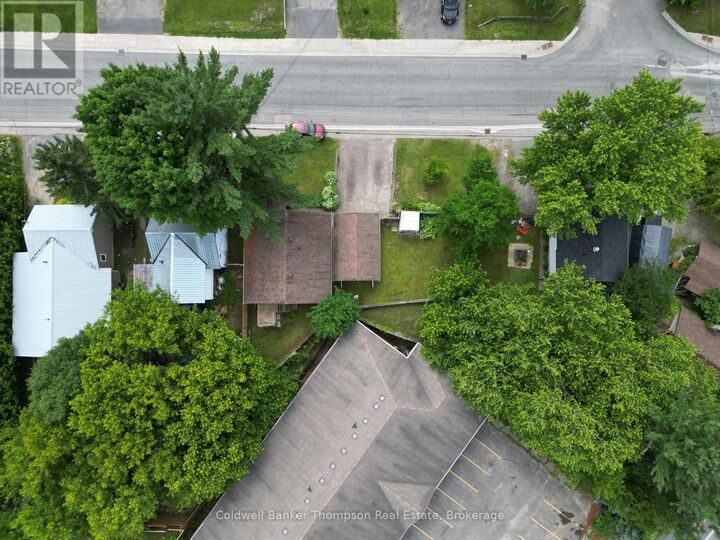 Property Photo: 8 Yonge Street South ON P1H 1W7