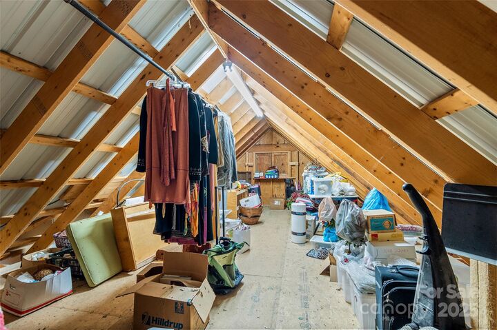 Property Photo: 1087 N Turkey Creek Road NC 28748