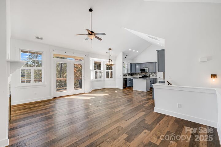 Property Photo: 2 Oakhaven Terrace NC 28803