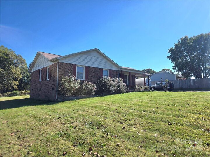 Property Photo:  222 Kiser Road  NC 28016