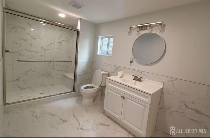 Property Photo: 17-1/2 Thomas Street 2F NJ 08882