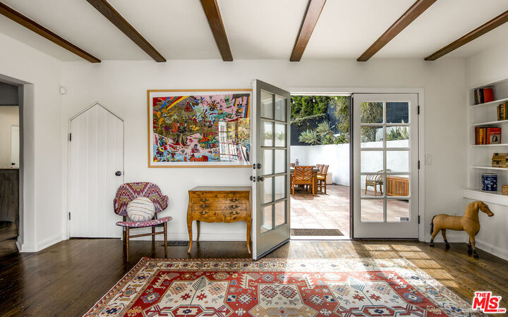 Property Photo: 6749 Whitley Ter CA 90068