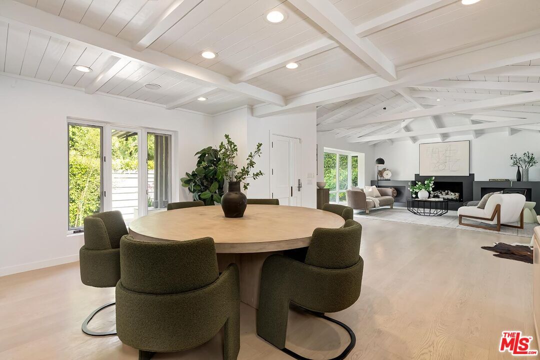 Property Photo: 1847 N Beverly Dr CA 90210