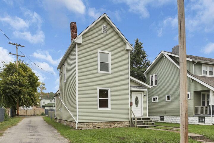 Property Photo:  92 Stevens Avenue  OH 43222 