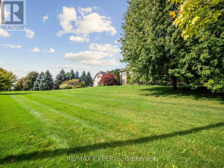 Property Photo: 105 North Eden Vale Drive Southeast ON L7B 1L9