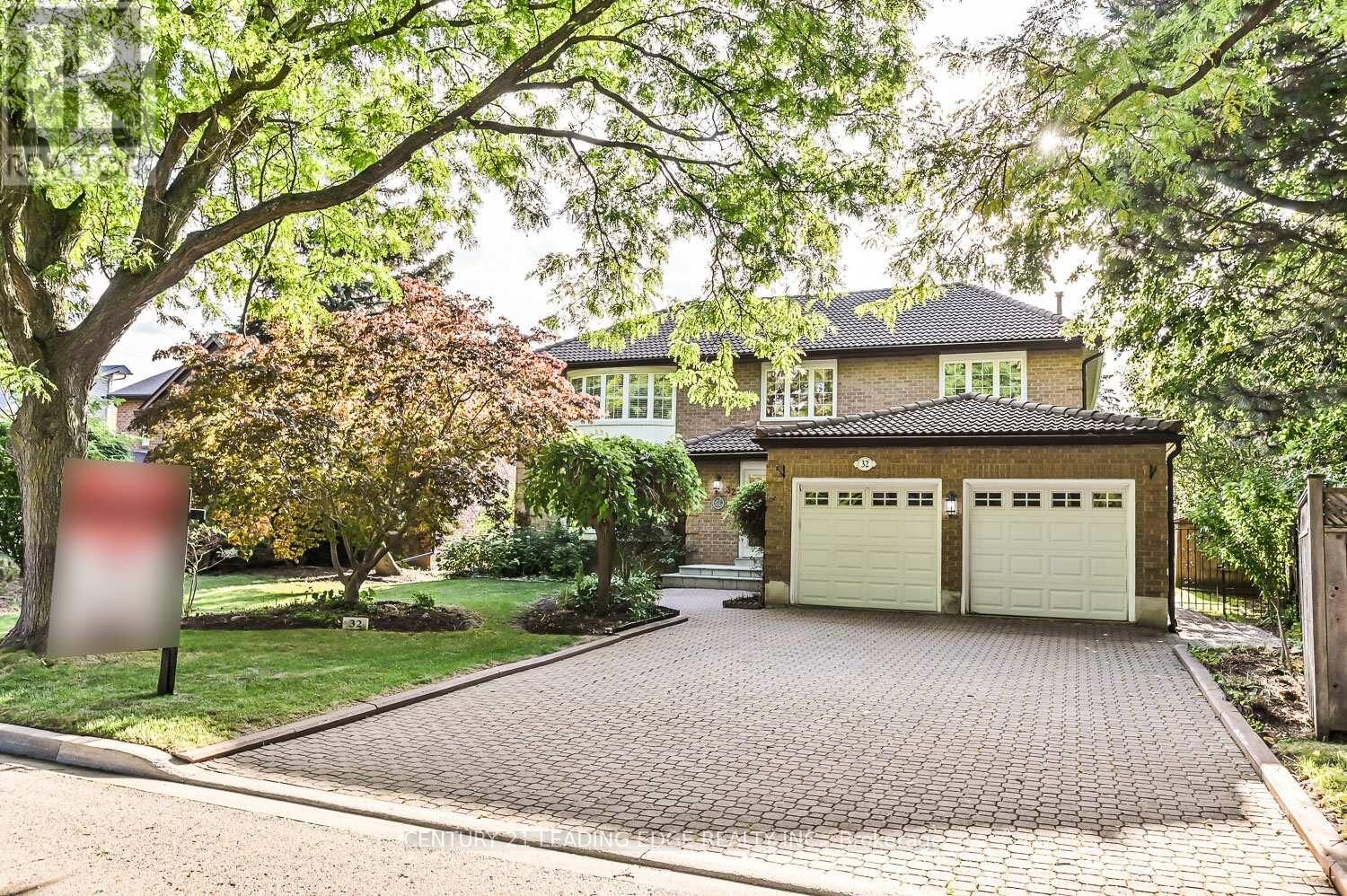 Property Photo: 32 Addington Square ON L3R 7N1