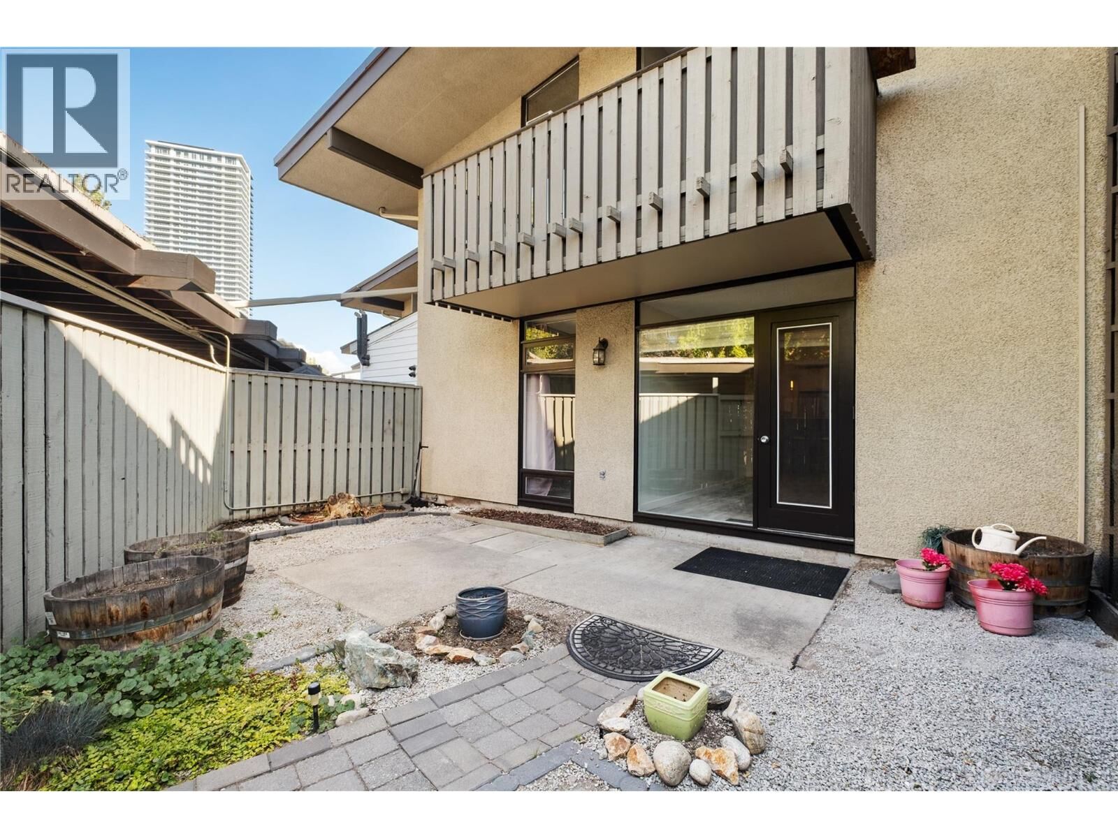 Property Photo: 353 Boyce Crescent 14 BC V1Y 5Z7