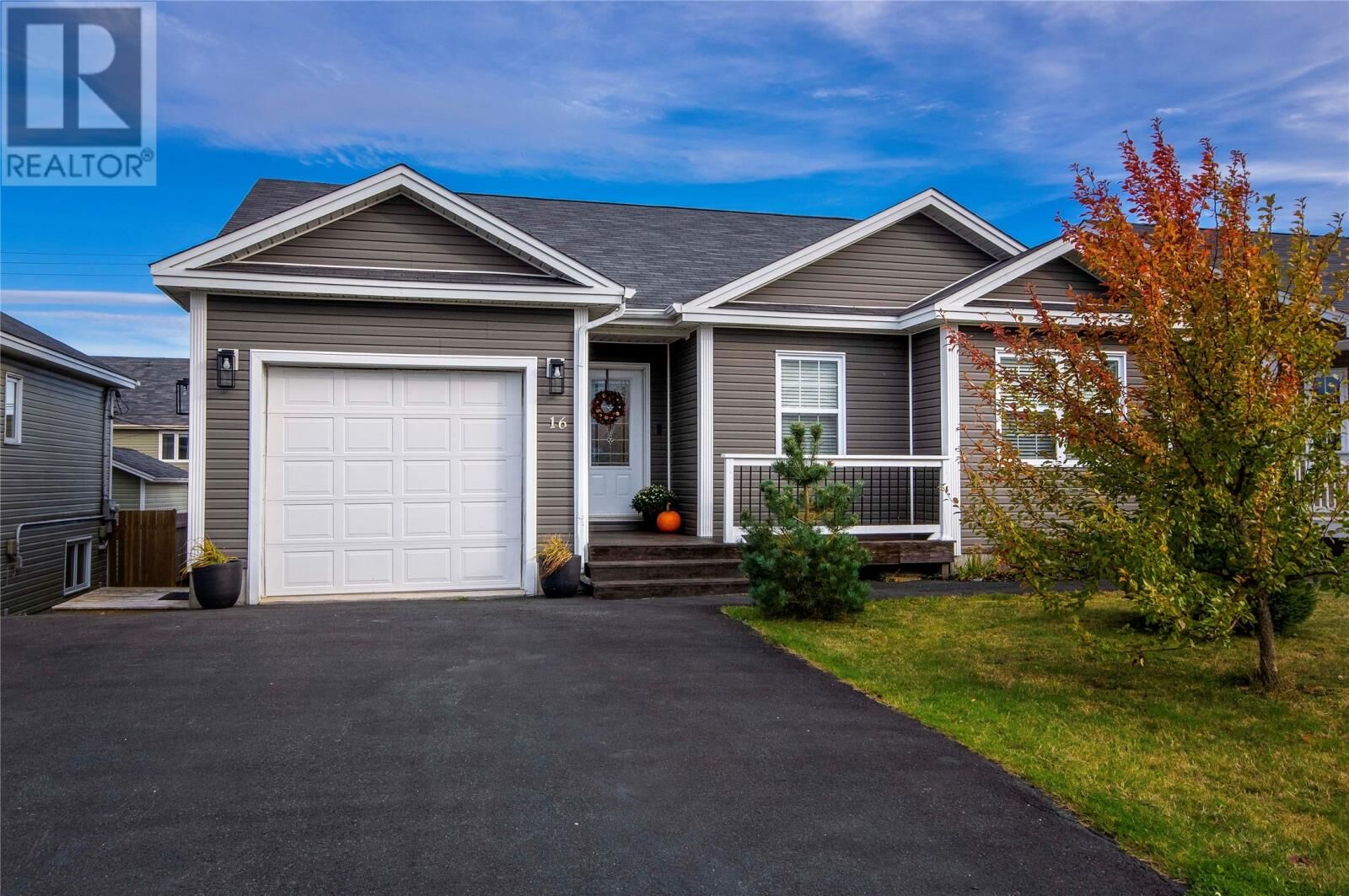 Photo de la propriété: 16 Bridgeport Street NL A1L 4C2