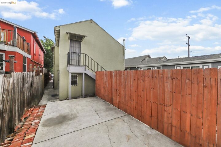 Property Photo: 1311 87th Ave CA 94621