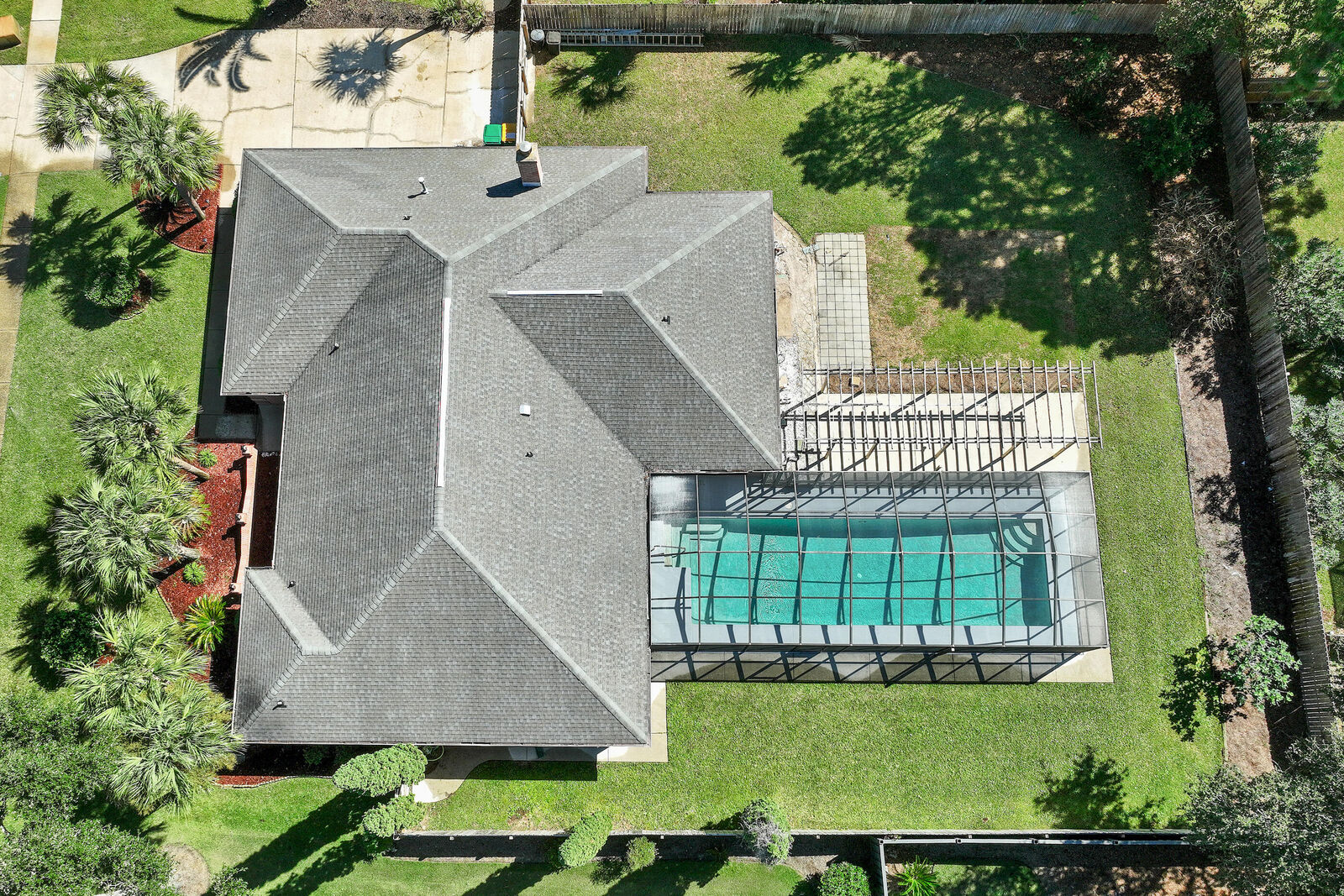 Property Photo:  6 Country Club Drive  FL 32541 