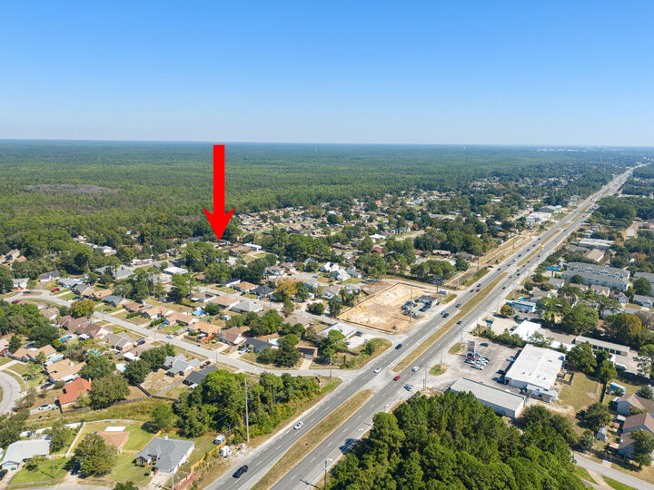 Property Photo: 36 Lee Lane FL 32569