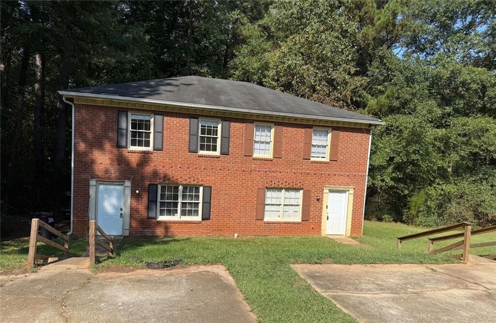 Property Photo: 1736 Salem Woods Drive SE A GA 30013