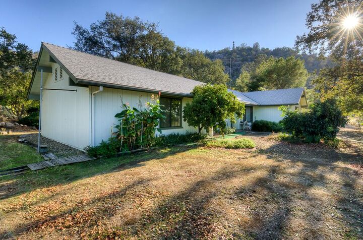 Property Photo: 27266 Twin Ponds Road CA 93619