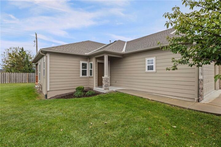 Property Photo:  33925 W 90th Circle  KS 66018