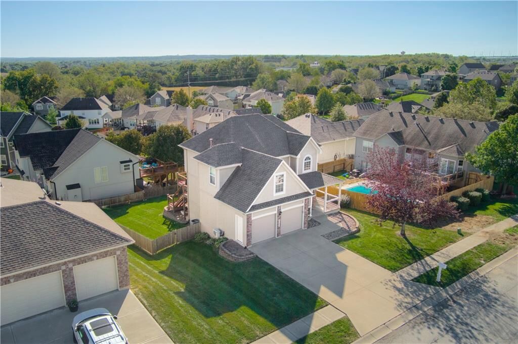 Property Photo:  2304 NE 23rd Street  MO 64029 