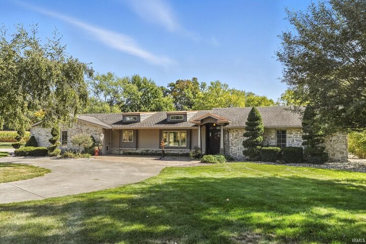 5937 County Road 427  Auburn IN 46706-9510 photo