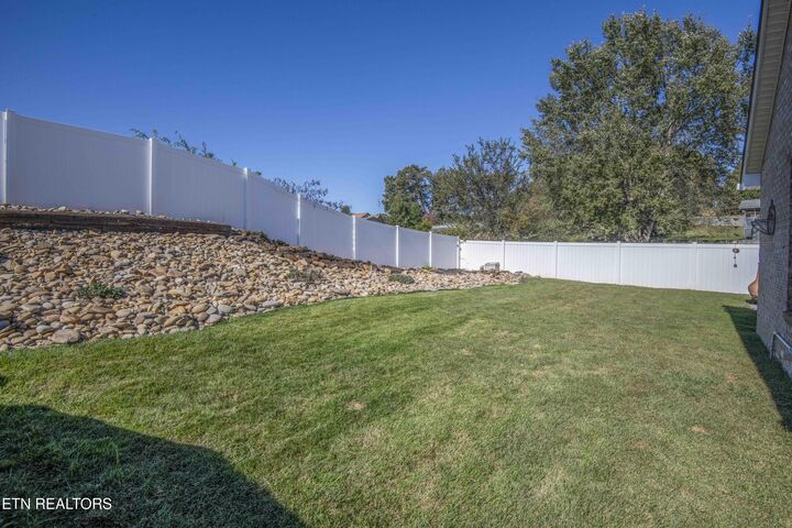 Property Photo: 1835 Ridge Creek Lane TN 37938
