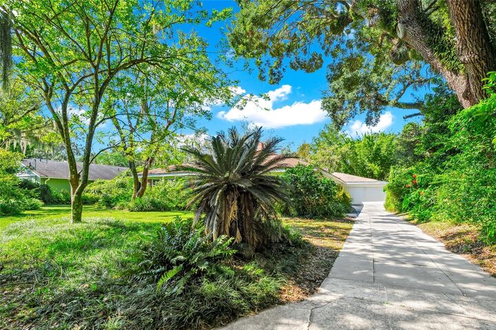 Property Photo: 1326 Altaloma Avenue FL 32803