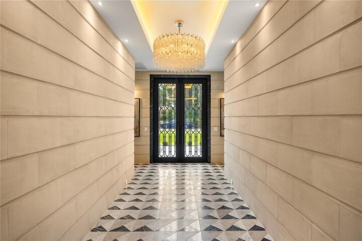 Property Photo:  1302 Raintree Place  FL 32789