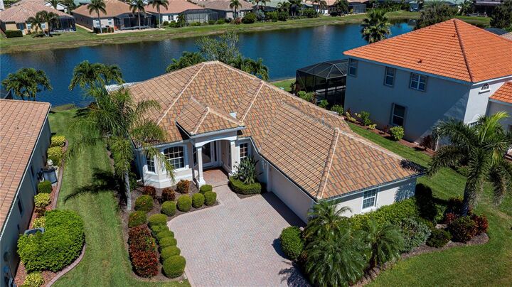 Property Photo: 11819 Granite Woods Loop FL 34292
