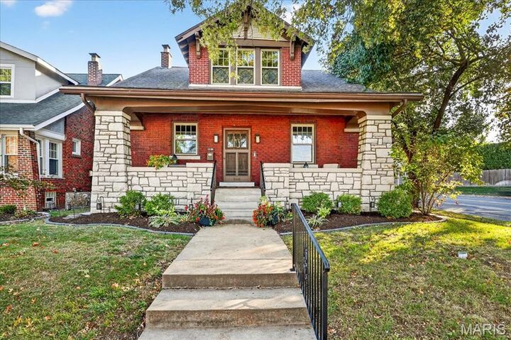 7498 Teasdale Avenue  University City MO 63130 photo