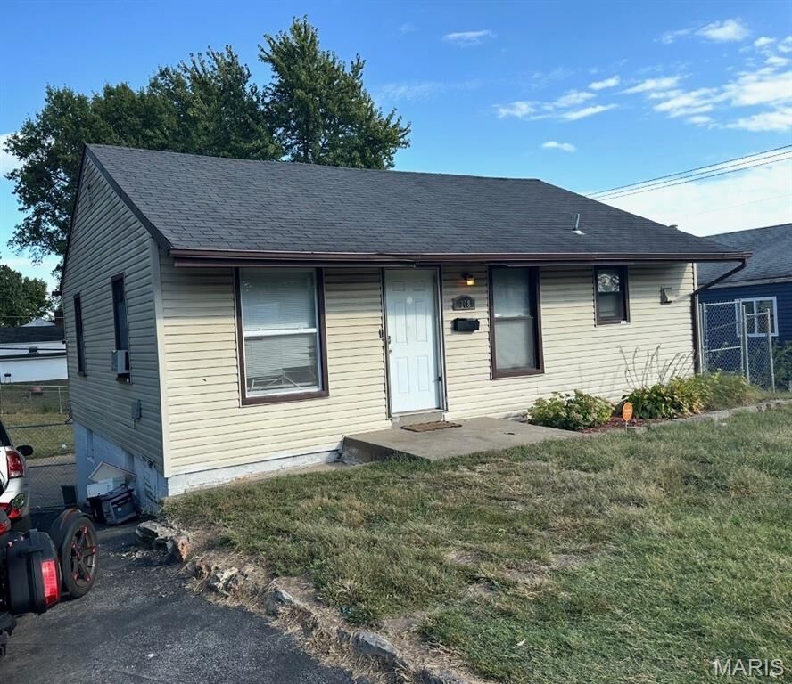 Property Photo:  208 Coppinger Drive  MO 63135 