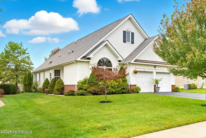 37 Sequoia Parkway  Ocean Twp NJ 07712 photo