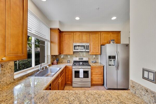 Property Photo: 206 Via Vicini CA 92688