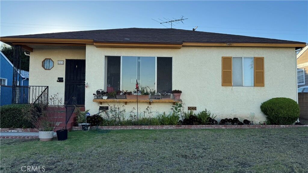 Property Photo:  221 N Harbor View  CA 90732 