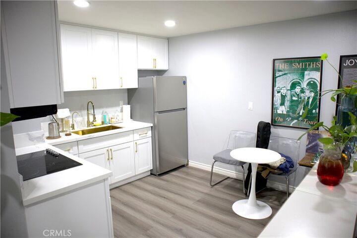 Property Photo:  5585 E Pacific Coast  CA 90804 