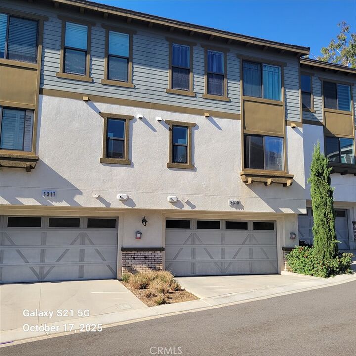 Property Photo:  5315 Bihr  CA 90601