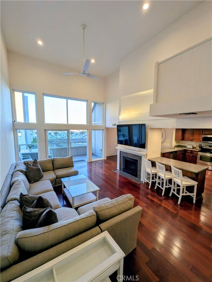 4350 Via Dolce 311  Marina Del Rey CA 90292 photo